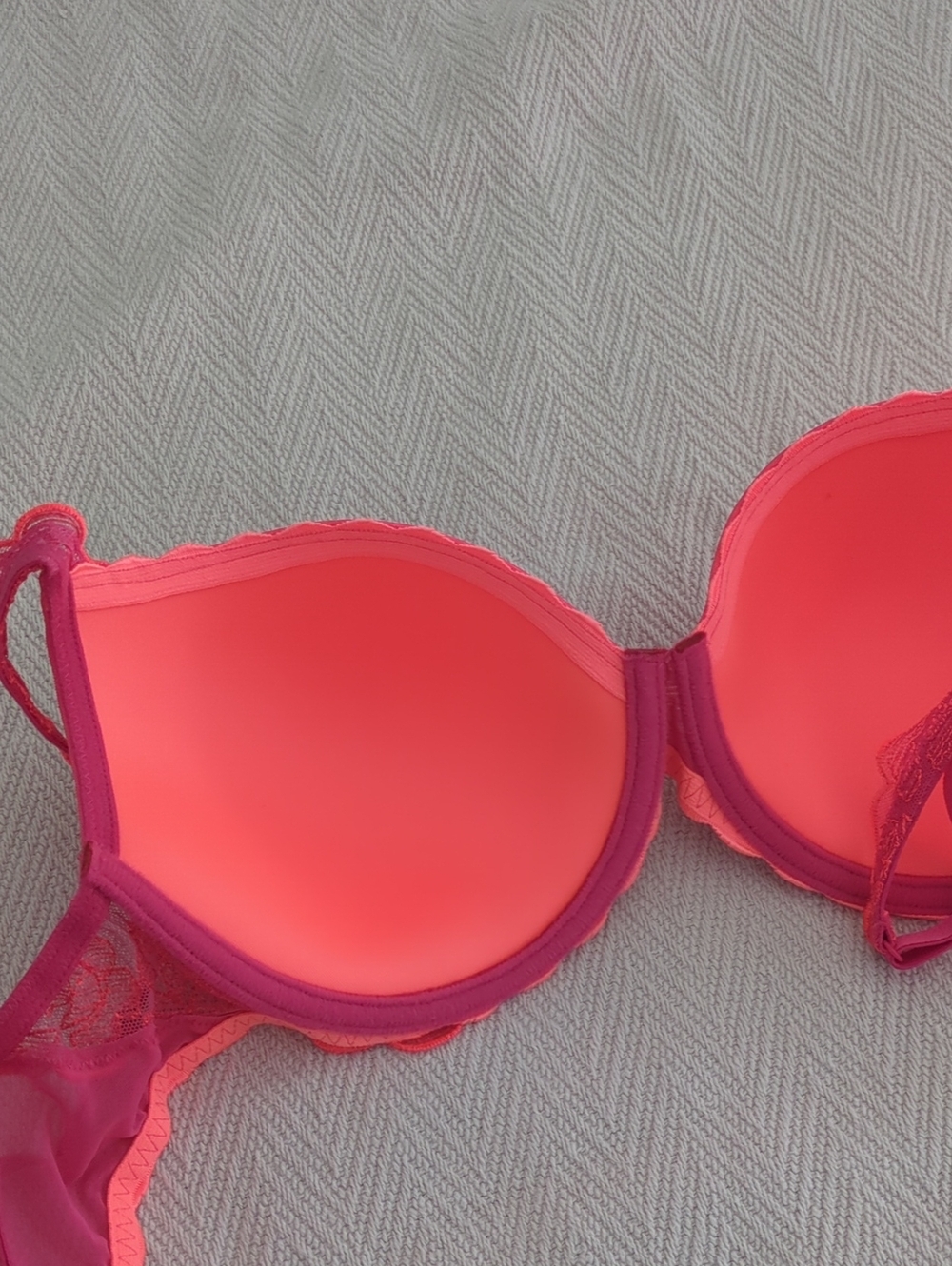 Marie Jo Rosalia Luminoso Push-Up Lace Trim Bra in Coral Pink Ss 34D - Picture 7 of 7